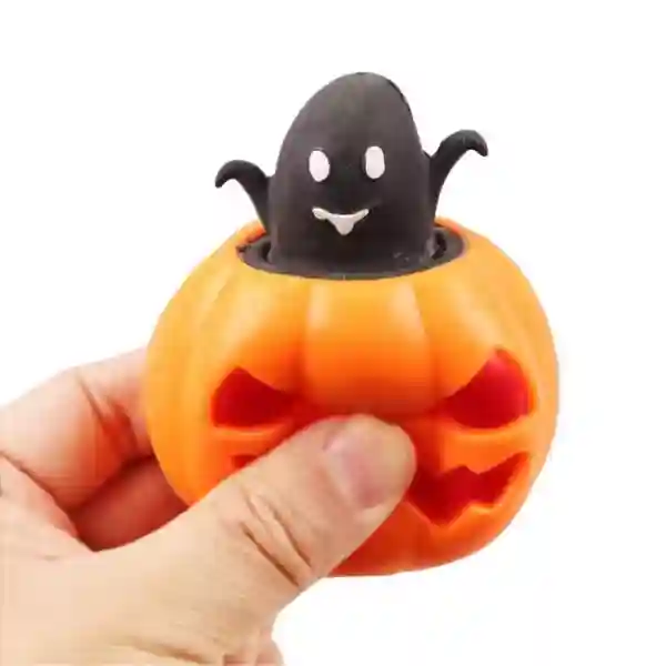 black-pumpkin-squishy